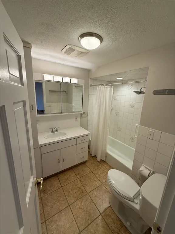 1 bed, 1 bath apartment for rent at 65 Brooks St Unit 3, East Boston — photo 4 of 12