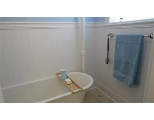 Studio bed, 1 bath apartment for rent at 65 Burbank St Unit 12, Fenway — photo 2 of 14