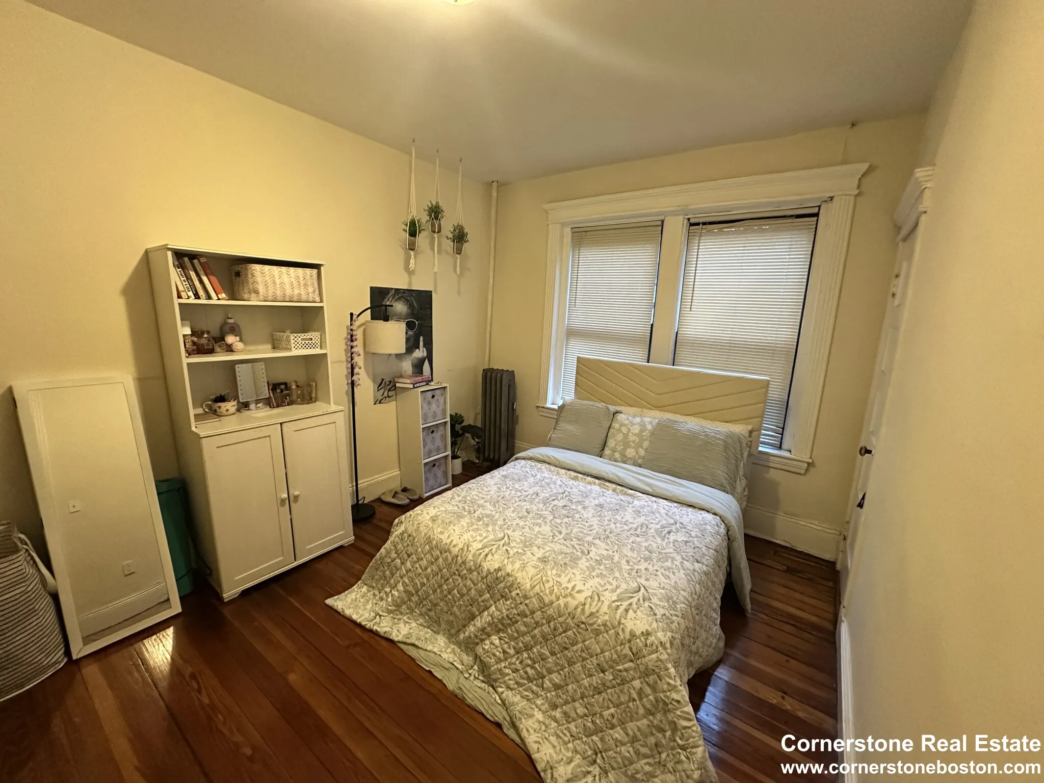 3 bed, 1 bath apartment for rent at 65 Burbank St Unit 18, Fenway — photo 3 of 8