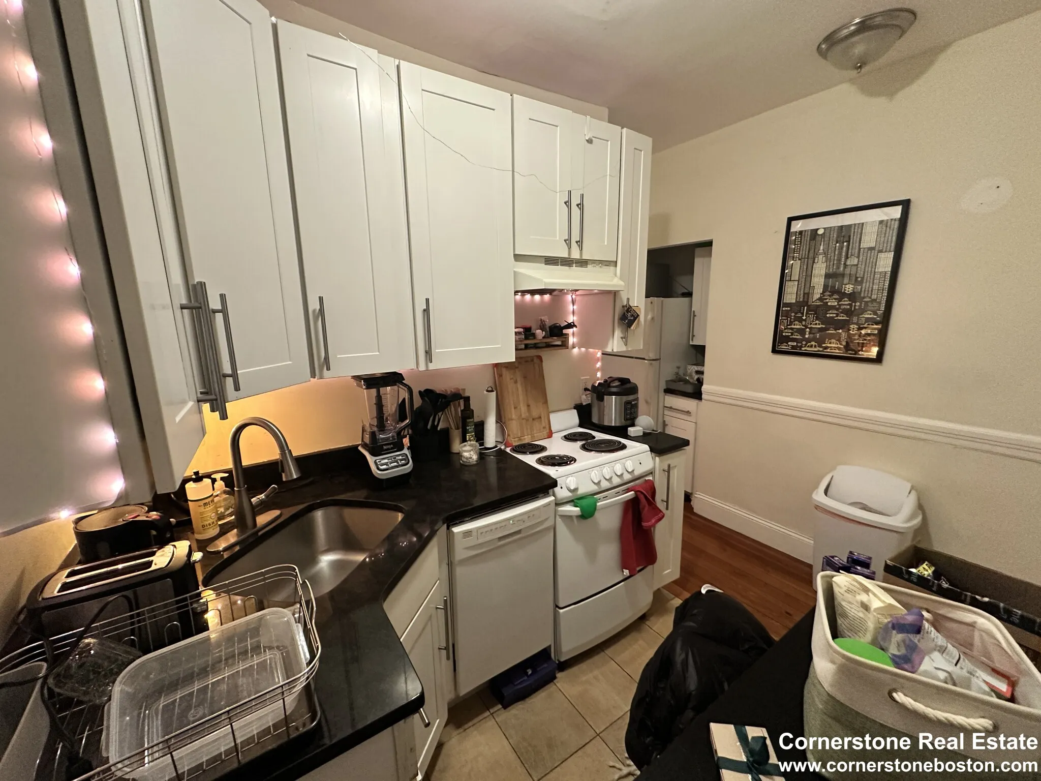 3 bed, 1 bath apartment for rent at 65 Burbank St Unit 18, Fenway — photo 2 of 8