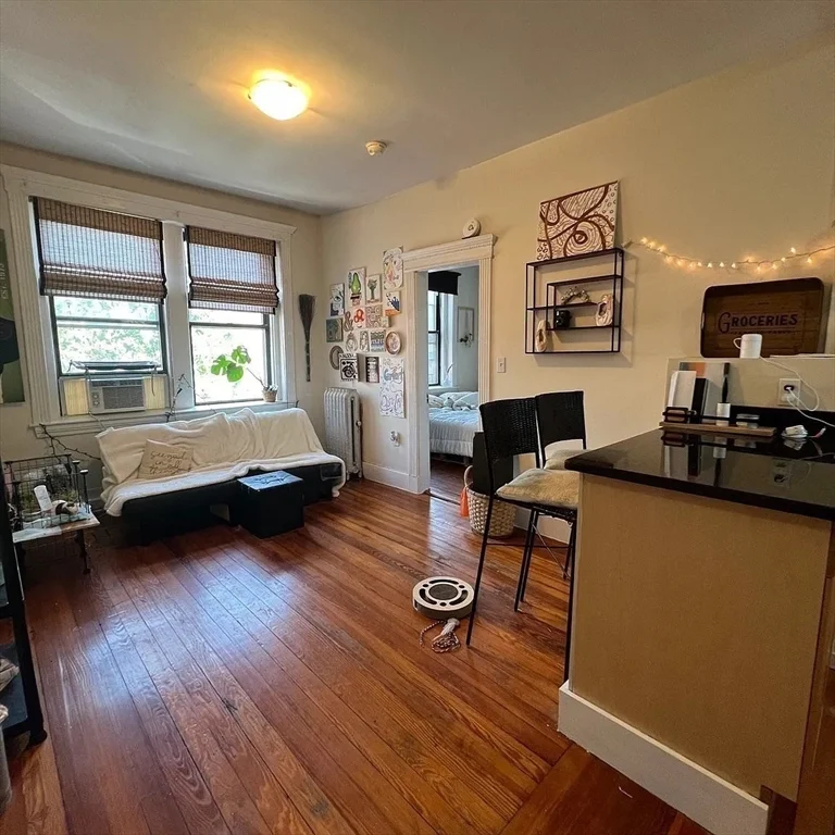 1 bed, 1 bath apartment for rent at 65 Burbank St Unit 24, Fenway