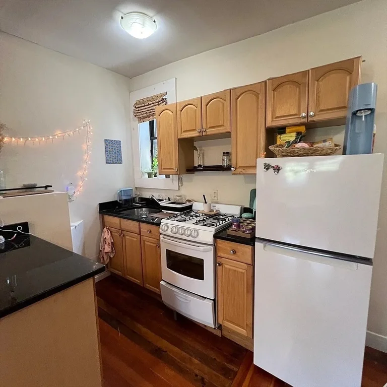 1 bed, 1 bath apartment for rent at 65 Burbank St Unit 24, Fenway — photo 2 of 10