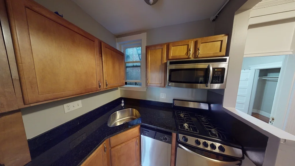 1 bed, 1 bath apartment for rent at 65 Burbank Unit 21, Fenway — photo 5 of 9