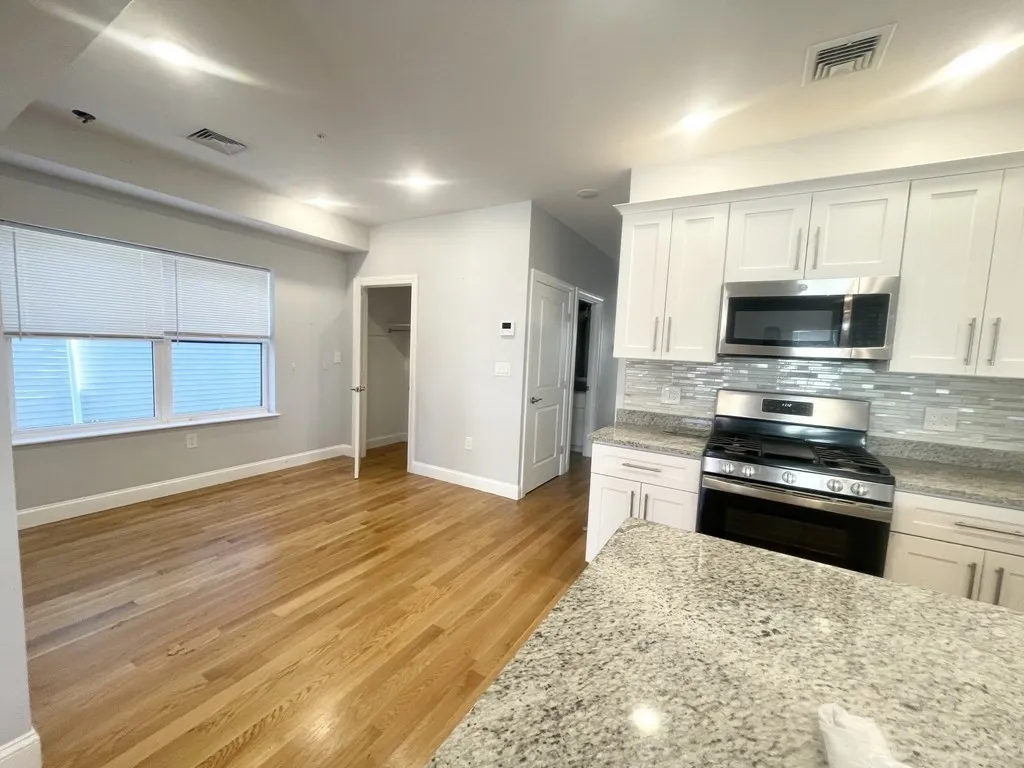 3 bed, 2 bath apartment for rent at 65 Burrell St Unit 2, Boston — photo 3 of 15
