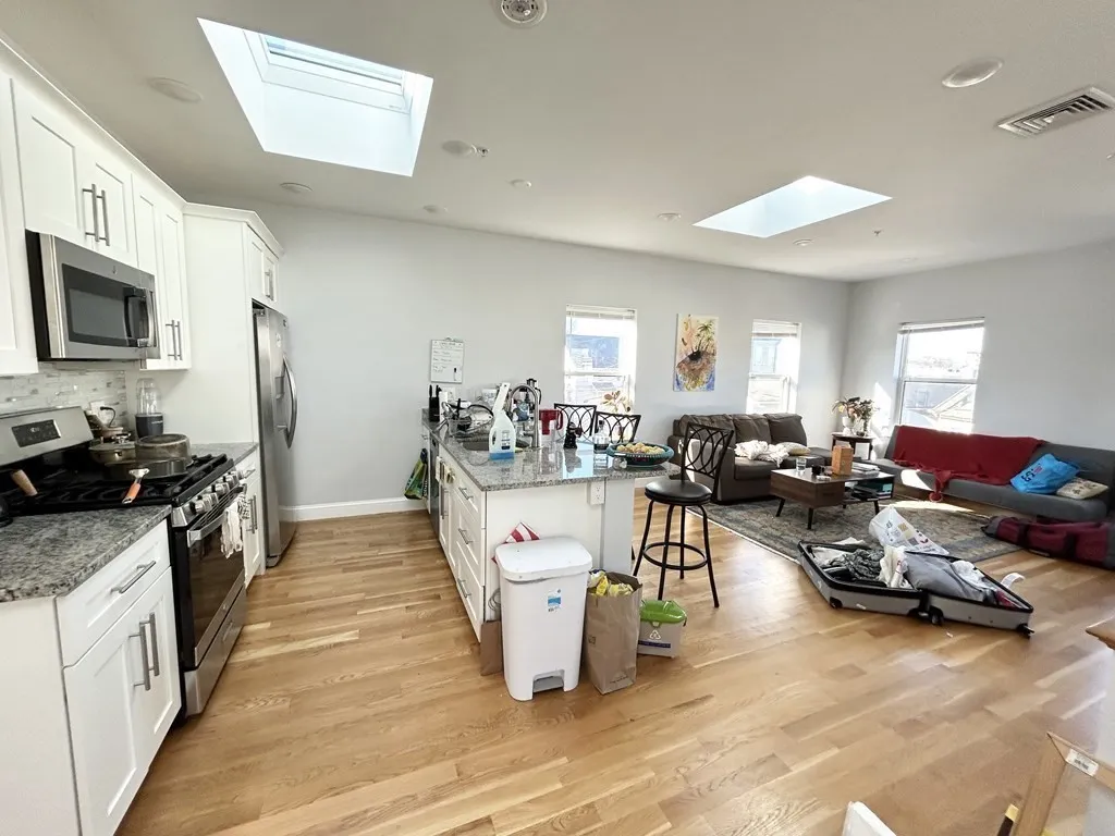 3 bed, 2 bath apartment for rent at 65 Burrell St Unit 3, Roxbury — photo 1 of 8