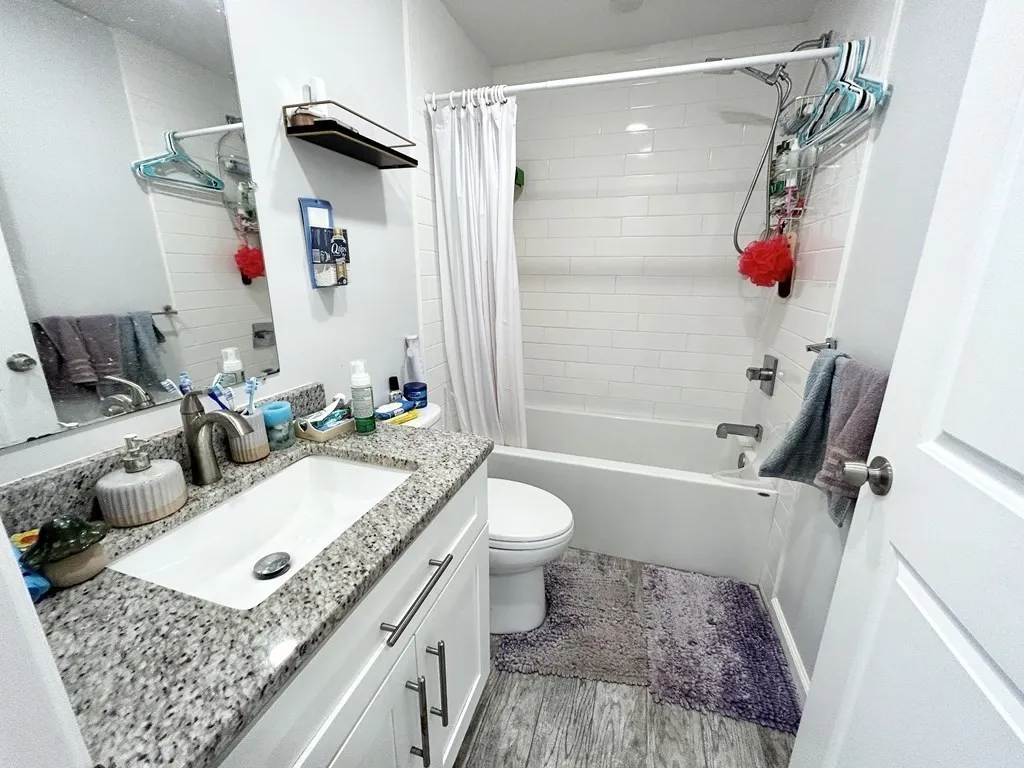 3 bed, 2 bath apartment for rent at 65 Burrell St Unit 3, Roxbury — photo 8 of 8