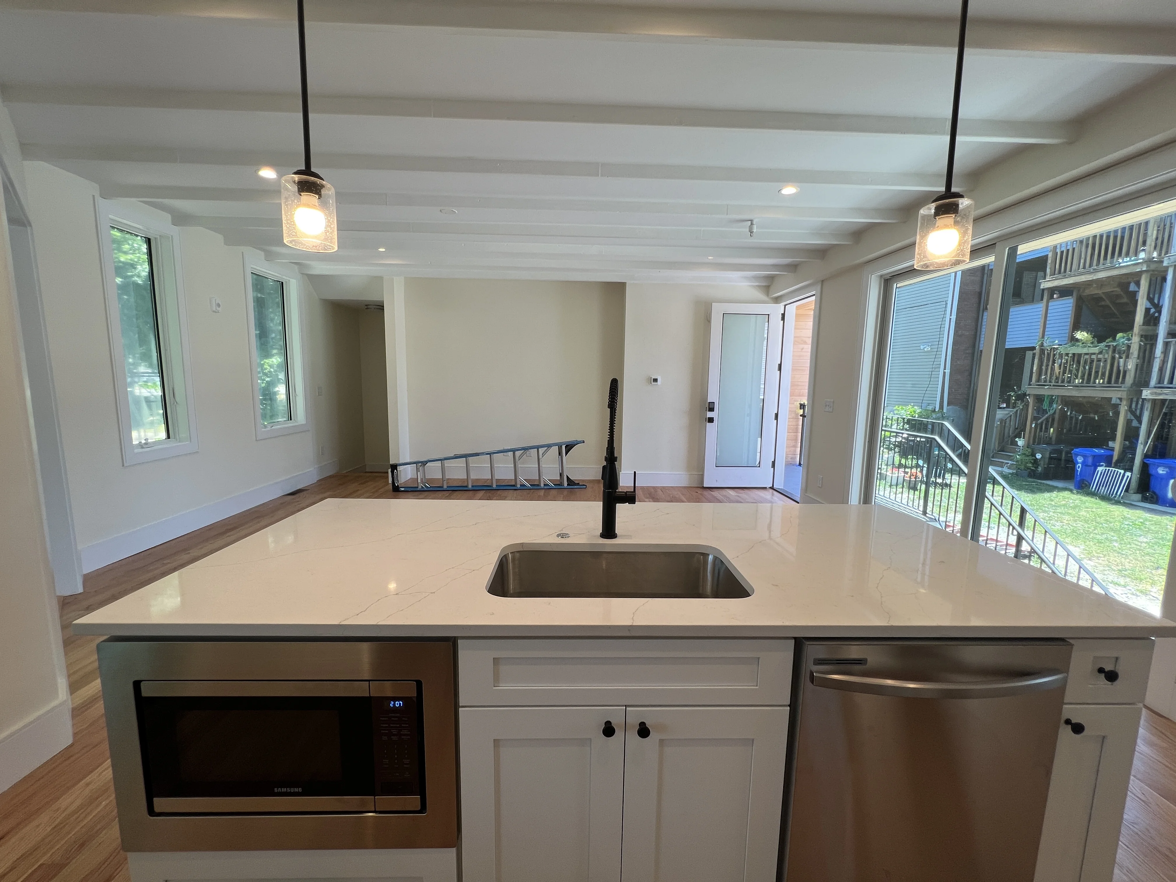 3 bed, 2.5 bath apartment for rent at 65 Cameron St Unit 1, Boylston Street — photo 3 of 14