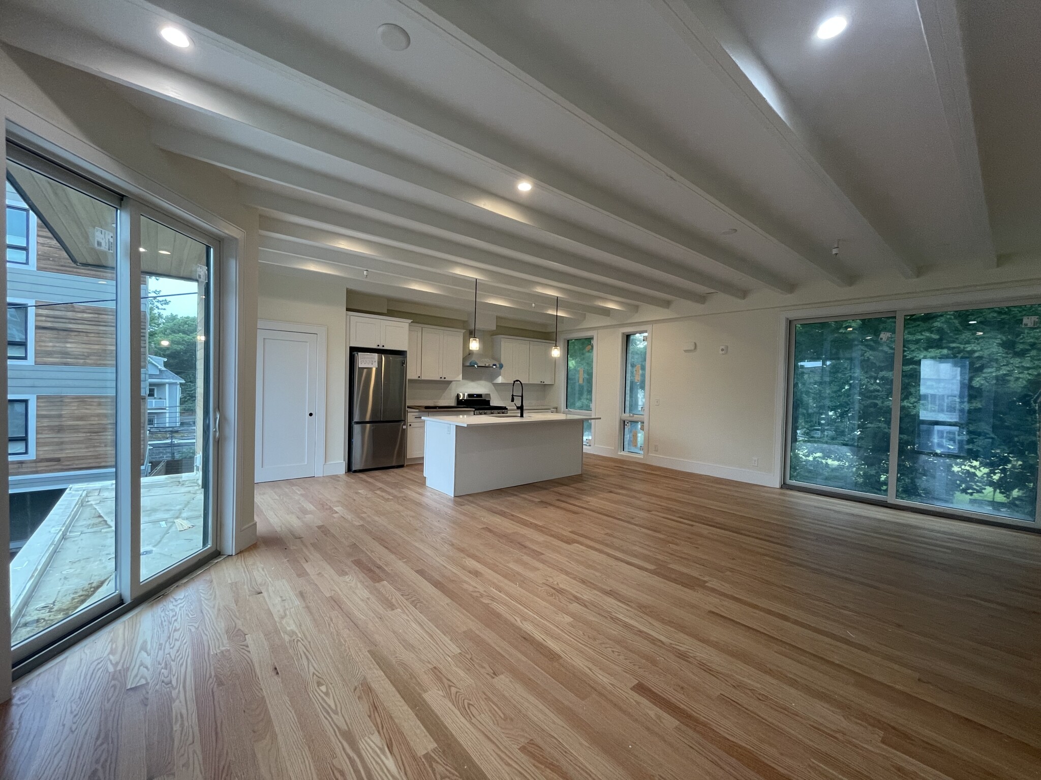 3 bed, 2.5 bath apartment for rent at 65 Cameron St Unit 2, Boylston Street — photo 1 of 14