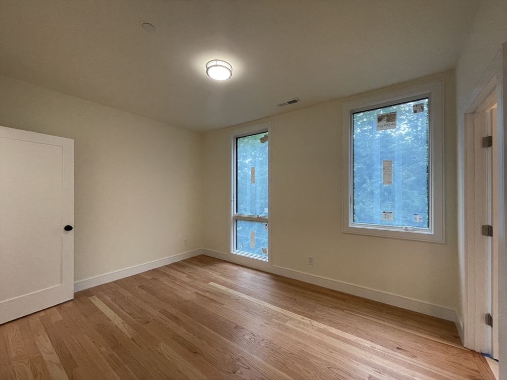 3 bed, 2.5 bath apartment for rent at 65 Cameron St Unit 6, Boylston Street — photo 9 of 11