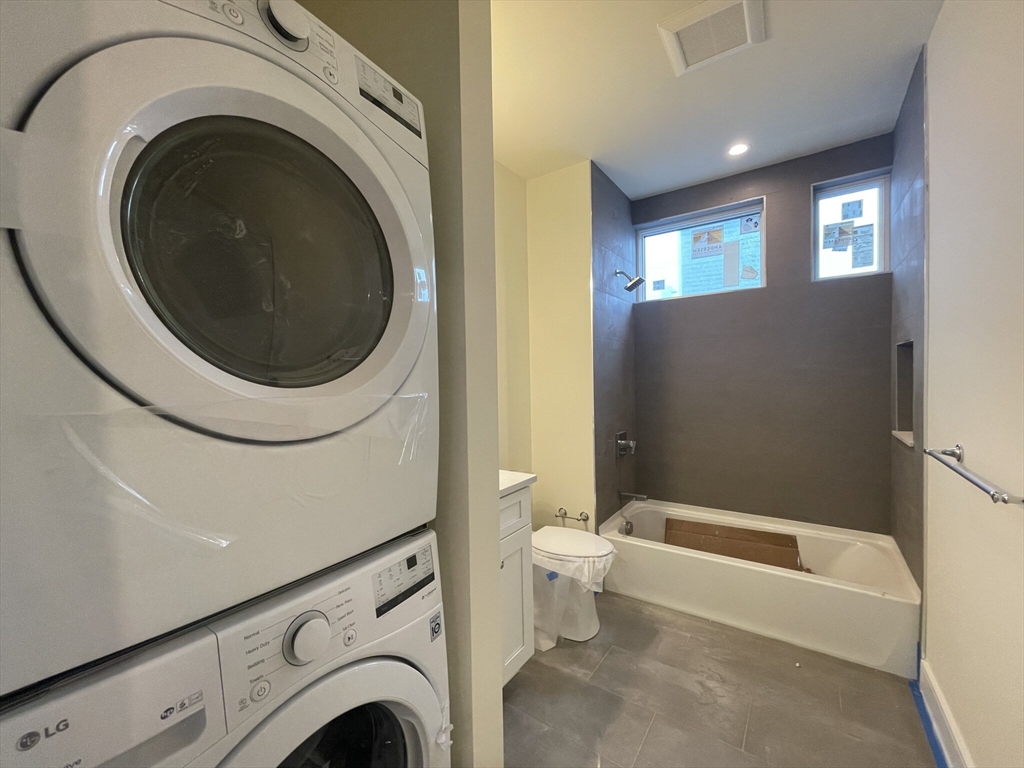 3 bed, 2.5 bath apartment for rent at 65 Cameron St Unit 6, Boylston Street — photo 11 of 11