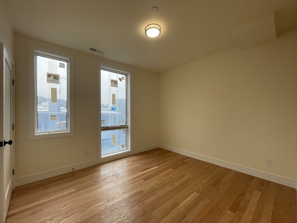 3 bed, 2.5 bath apartment for rent at 65 Cameron St Unit 6, Boylston Street — photo 6 of 11