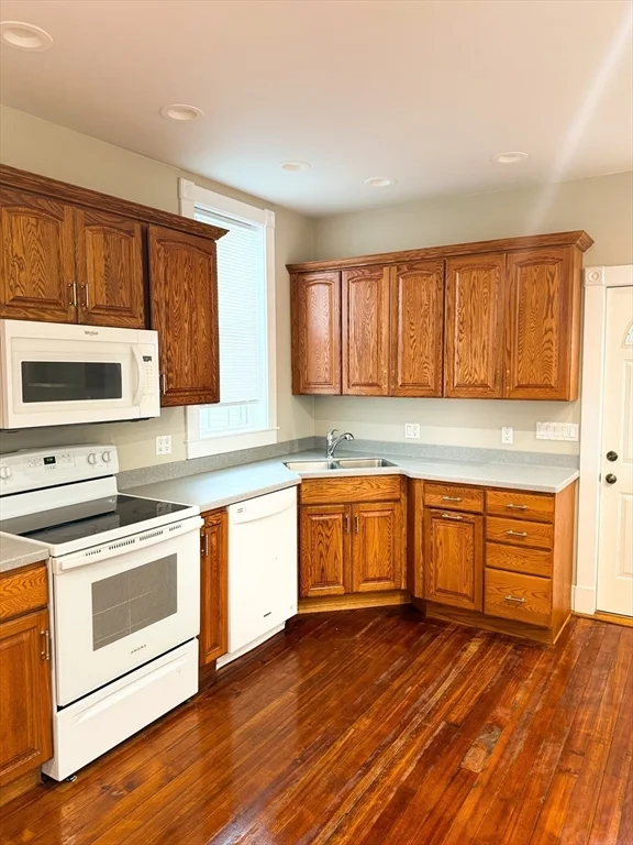 2 bed, 1 bath apartment for rent at 65 Chestnut St Unit 1, New Bedford — photo 19 of 21
