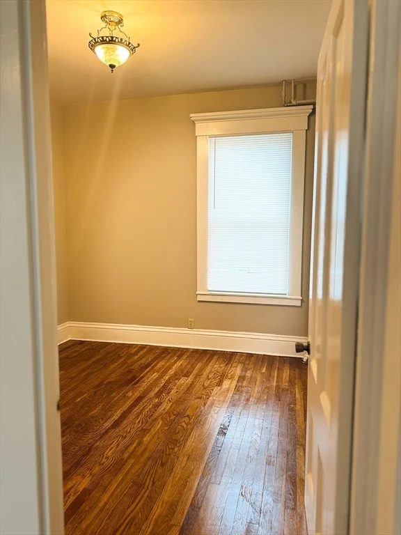 2 bed, 1 bath apartment for rent at 65 Chestnut St Unit 1, New Bedford — photo 10 of 21
