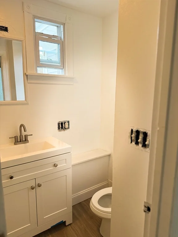 2 bed, 1 bath apartment for rent at 65 Chestnut St Unit 2, New Bedford — photo 14 of 16