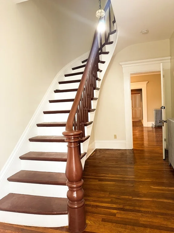 2 bed, 1 bath apartment for rent at 65 Chestnut St Unit 2, New Bedford — photo 5 of 16