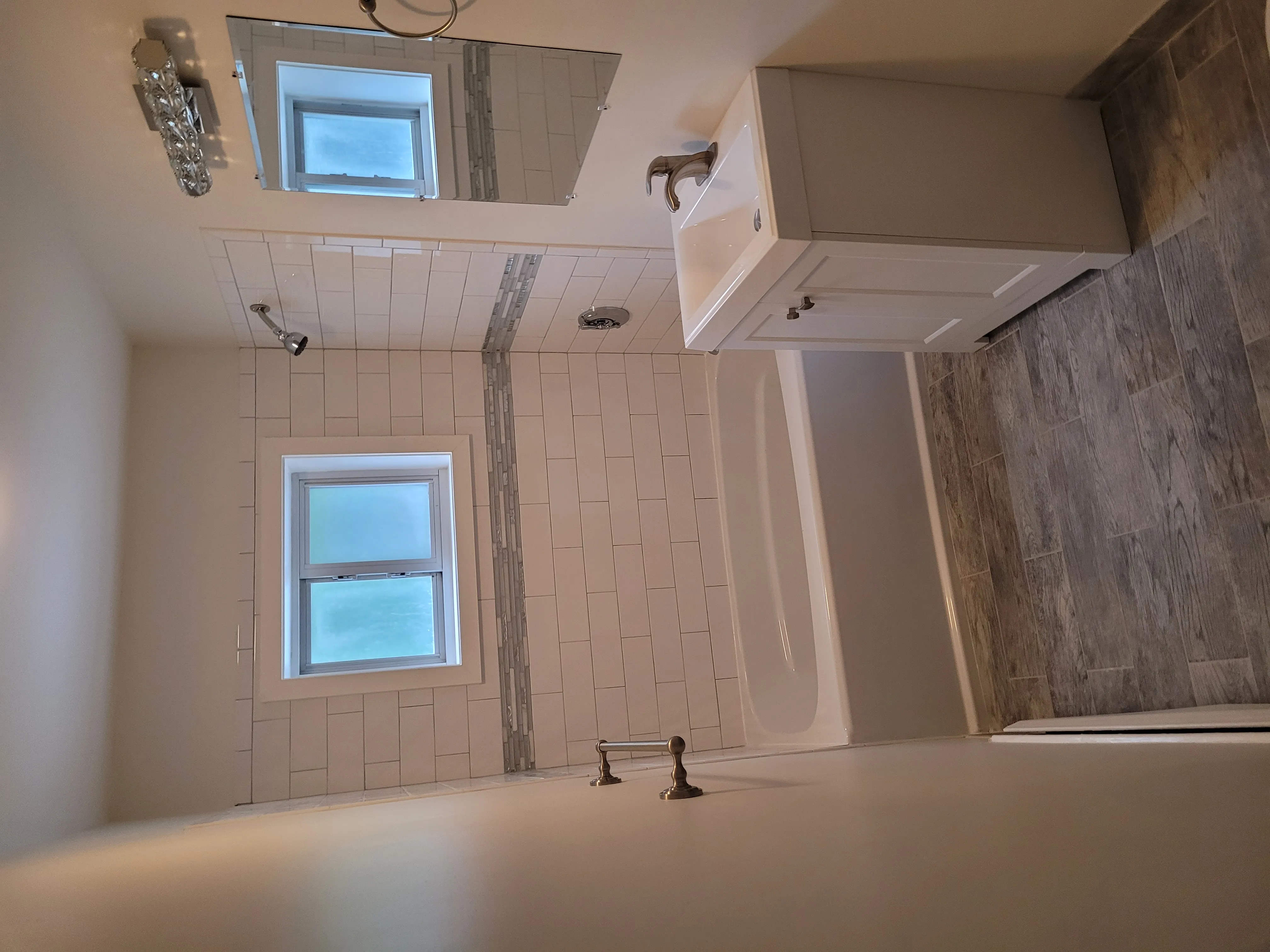 2 bed, 1 bath apartment for rent at 65 Chiswick Rd Unit 3, Brighton — photo 2 of 18