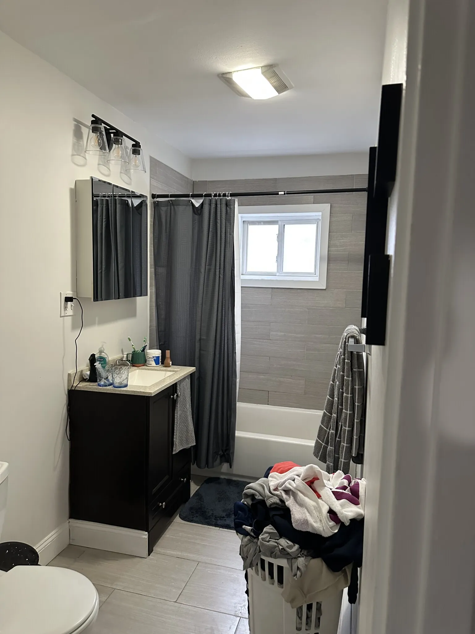 2 bed, 1 bath apartment for rent at 65 Chiswick Rd Unit 4, Brighton — photo 17 of 20
