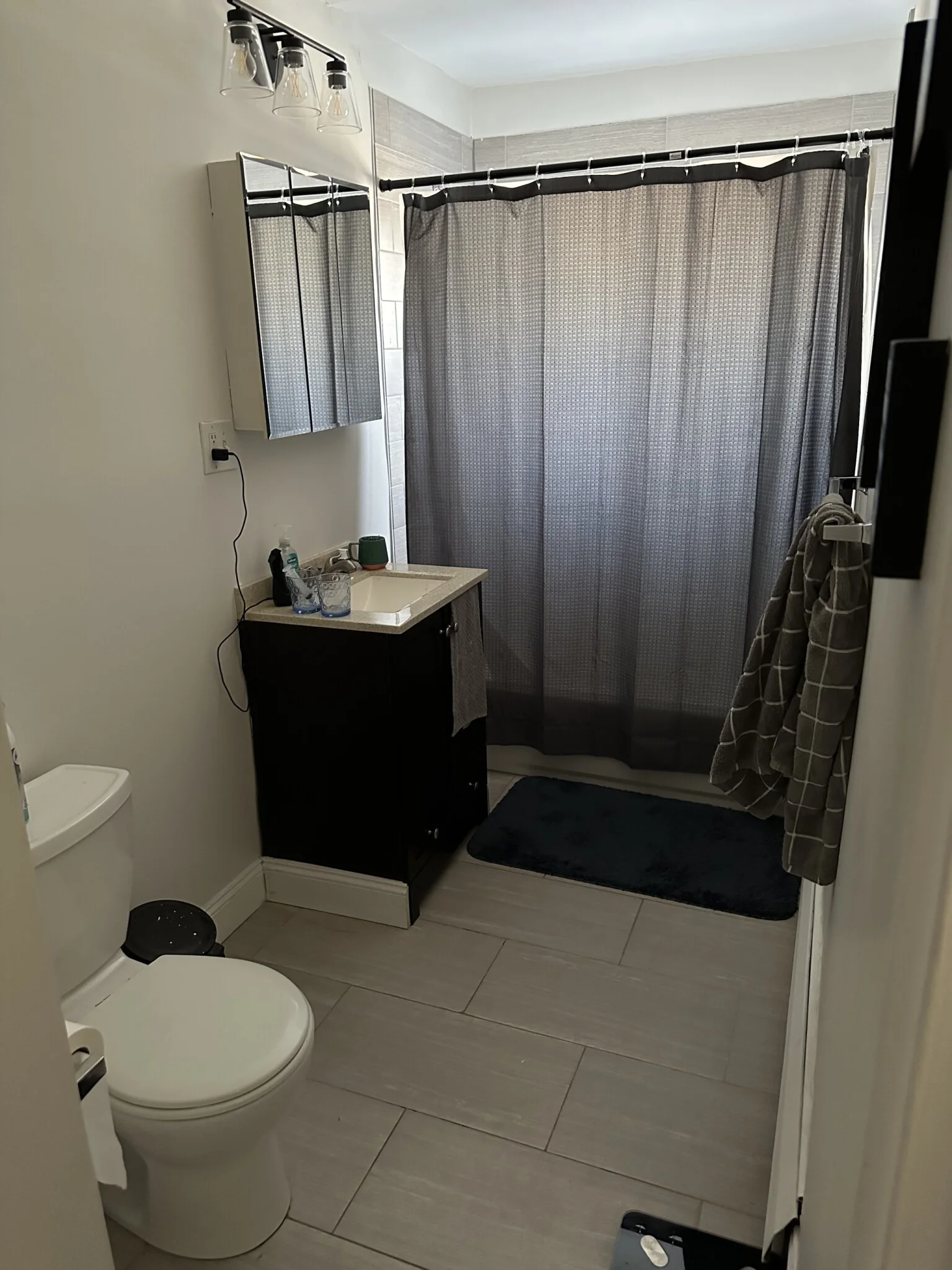 2 bed, 1 bath apartment for rent at 65 Chiswick Rd Unit 4, Brighton — photo 18 of 20