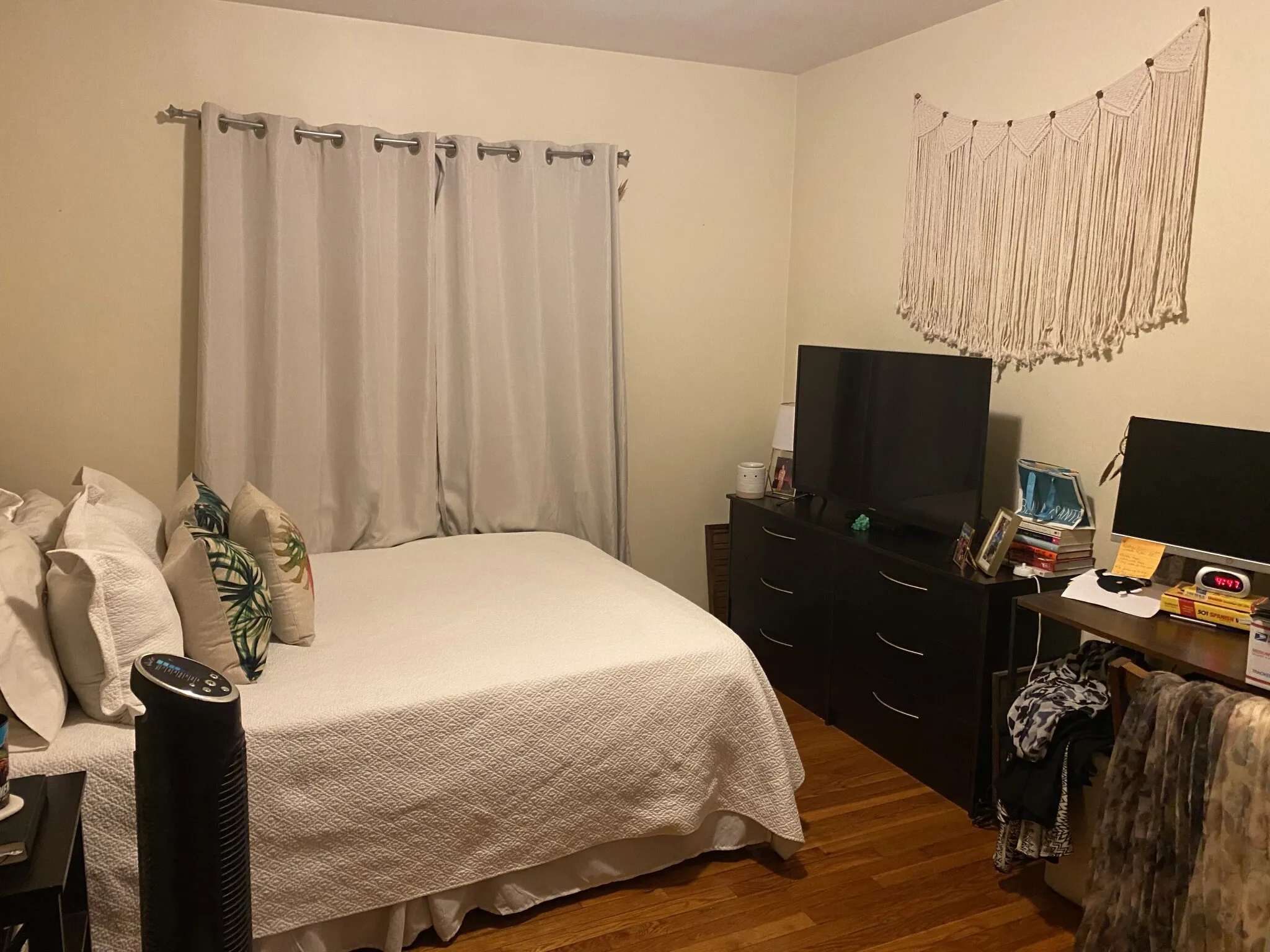 2 bed, 1 bath apartment for rent at 65 Chiswick Rd Unit 5, Brighton — photo 15 of 26