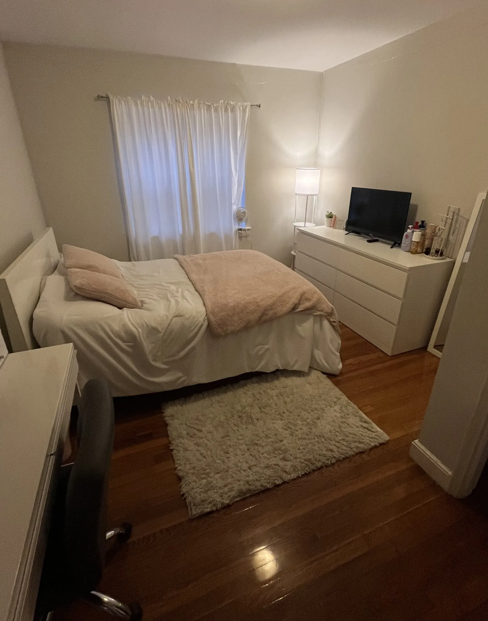 2 bed, 1 bath apartment for rent at 65 Chiswick Rd Unit 5, Brighton — photo 10 of 26