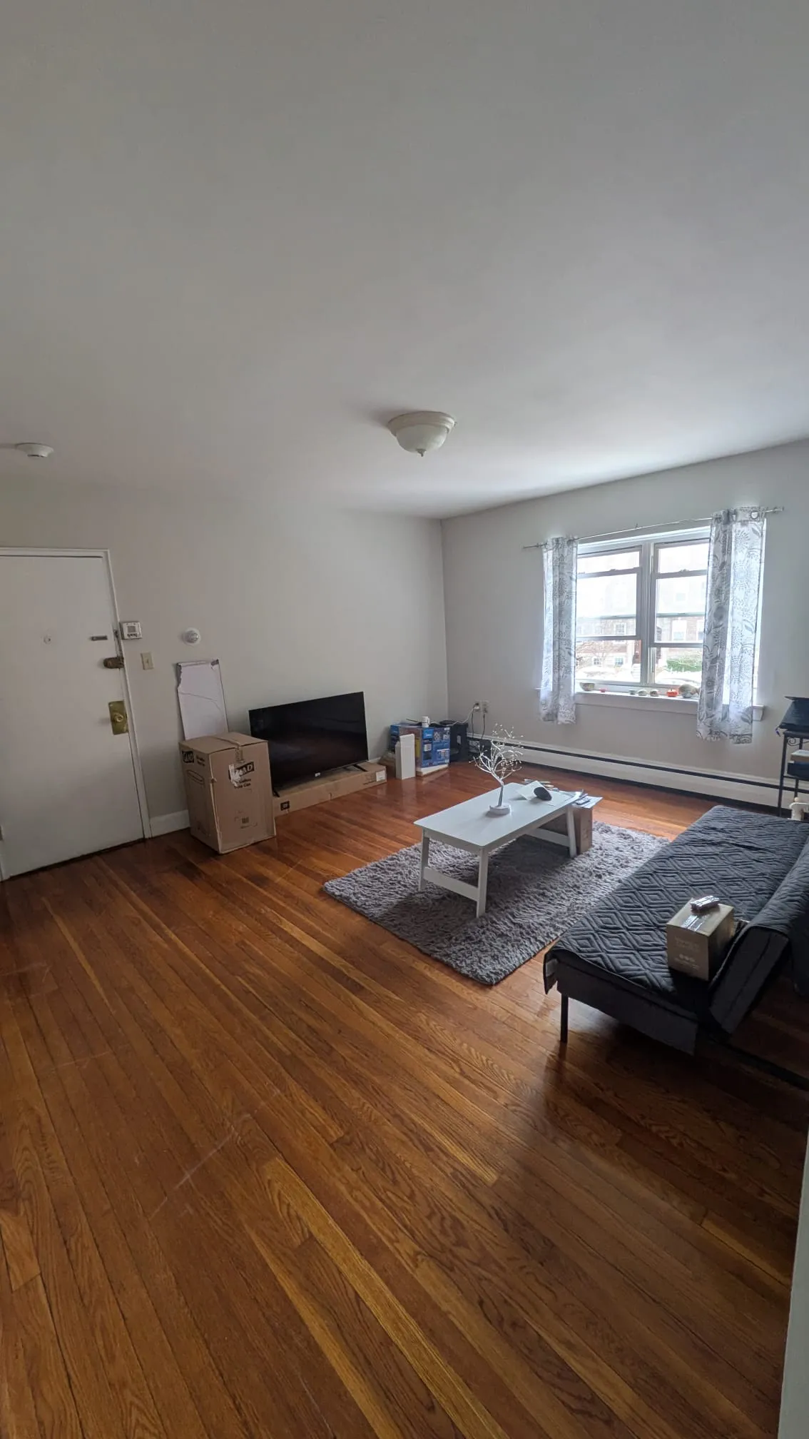 2 bed, 1 bath apartment for rent at 65 Chiswick Rd Unit 5, Brighton — photo 2 of 26