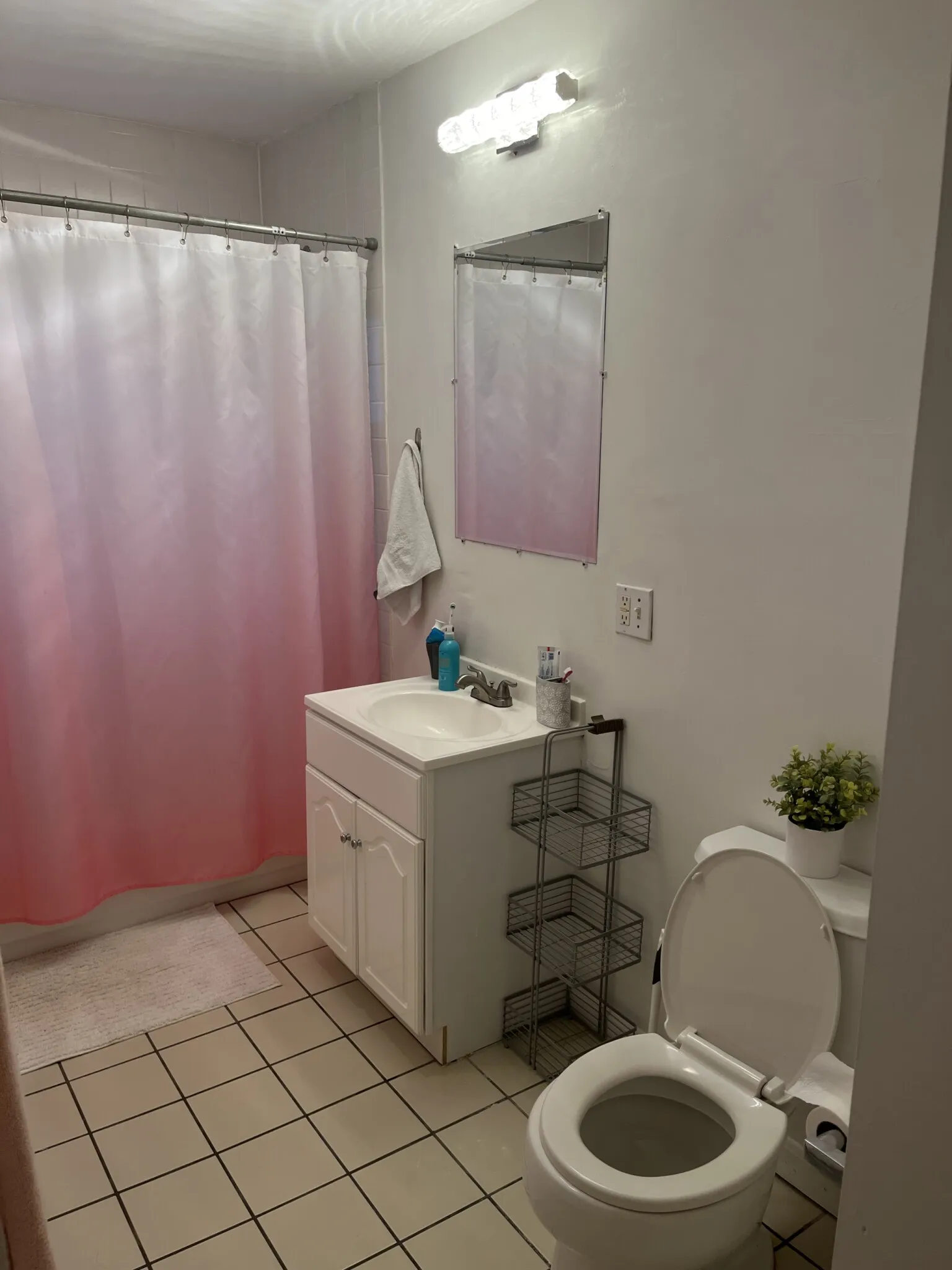 2 bed, 1 bath apartment for rent at 65 Chiswick Rd Unit 5, Brighton — photo 8 of 26