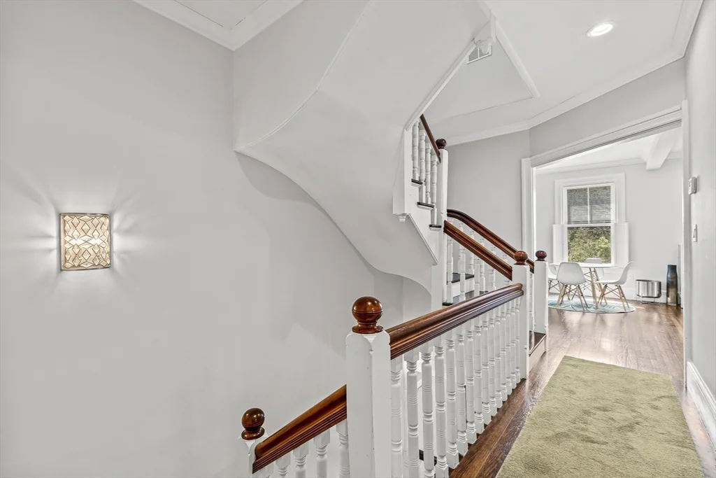 5 bed, 3 bath apartment for rent at 65 Church St, Winchester — photo 25 of 42