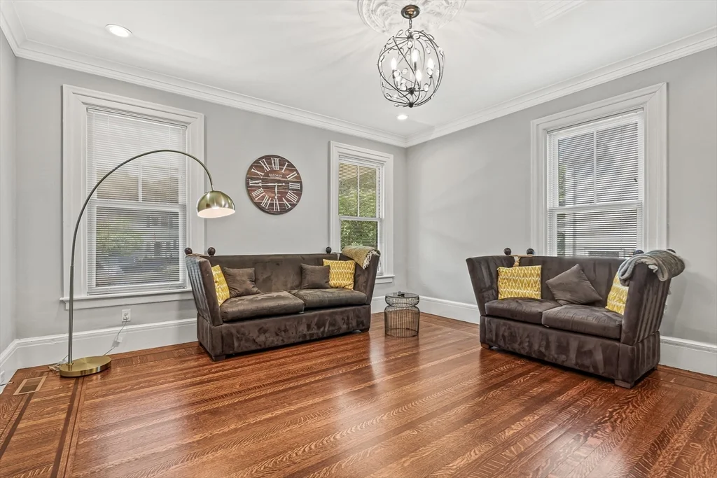 5 bed, 3 bath apartment for rent at 65 Church St, Winchester — photo 9 of 42