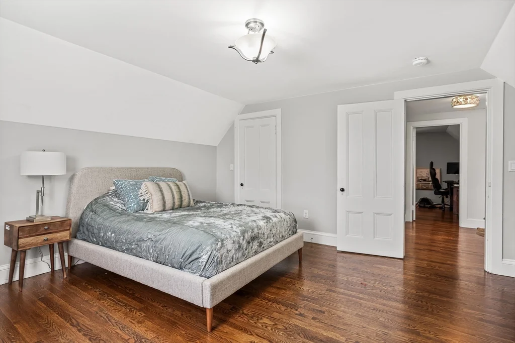 5 bed, 3 bath apartment for rent at 65 Church St, Winchester — photo 35 of 42