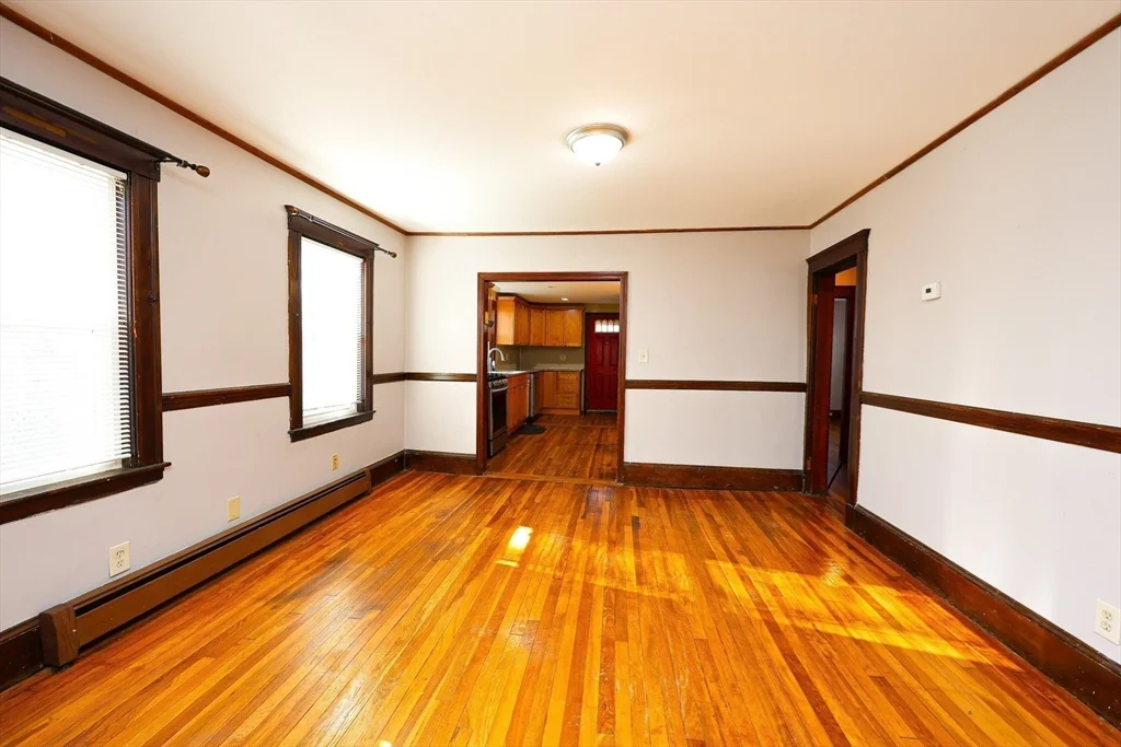 3 bed, 1 bath apartment for rent at 65 Clifford St Unit 1, Hyde Park — photo 12 of 20