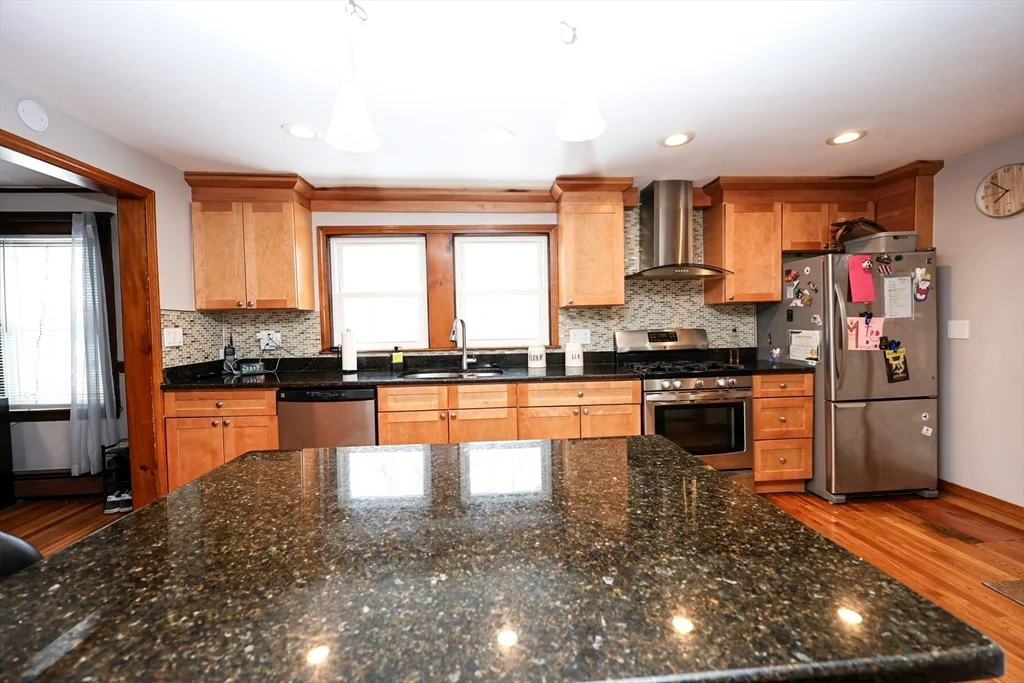 2 bed, 1 bath apartment for rent at 65 Clifford St Unit 2, Hyde Park — photo 13 of 22