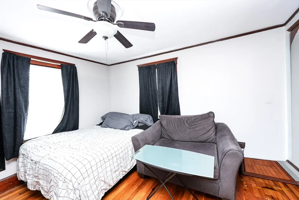 2 bed, 1 bath apartment for rent at 65 Clifford St Unit 2, Hyde Park — photo 4 of 22