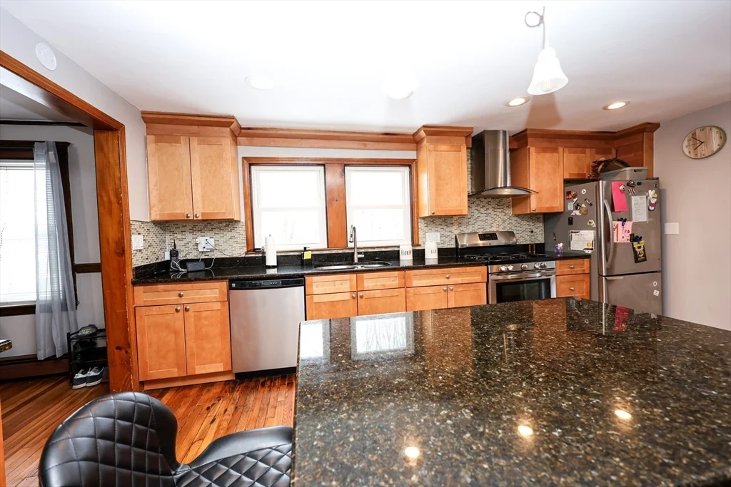 2 bed, 1 bath apartment for rent at 65 Clifford St Unit 2, Hyde Park — photo 12 of 22