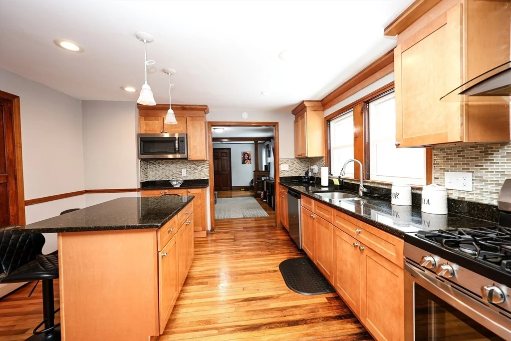 2 bed, 1 bath apartment for rent at 65 Clifford St Unit 2, Hyde Park — photo 19 of 22