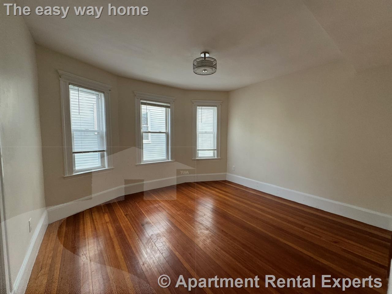 3 bed, 2 bath apartment for rent at 65 Conwell Ave Unit 3, Teele Square — photo 8 of 18