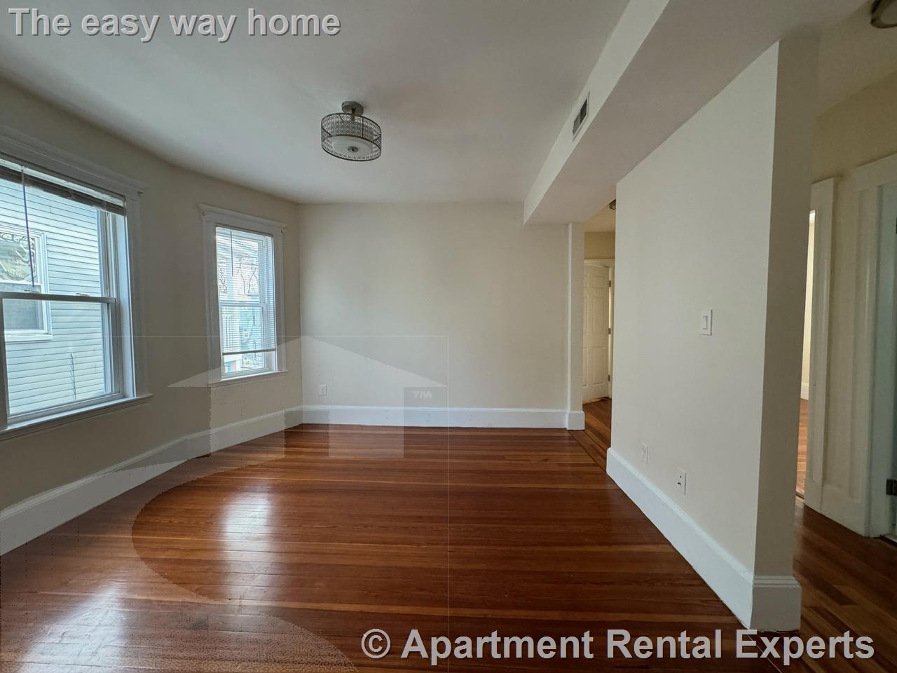 3 bed, 2 bath apartment for rent at 65 Conwell Ave Unit 3, Teele Square — photo 14 of 18