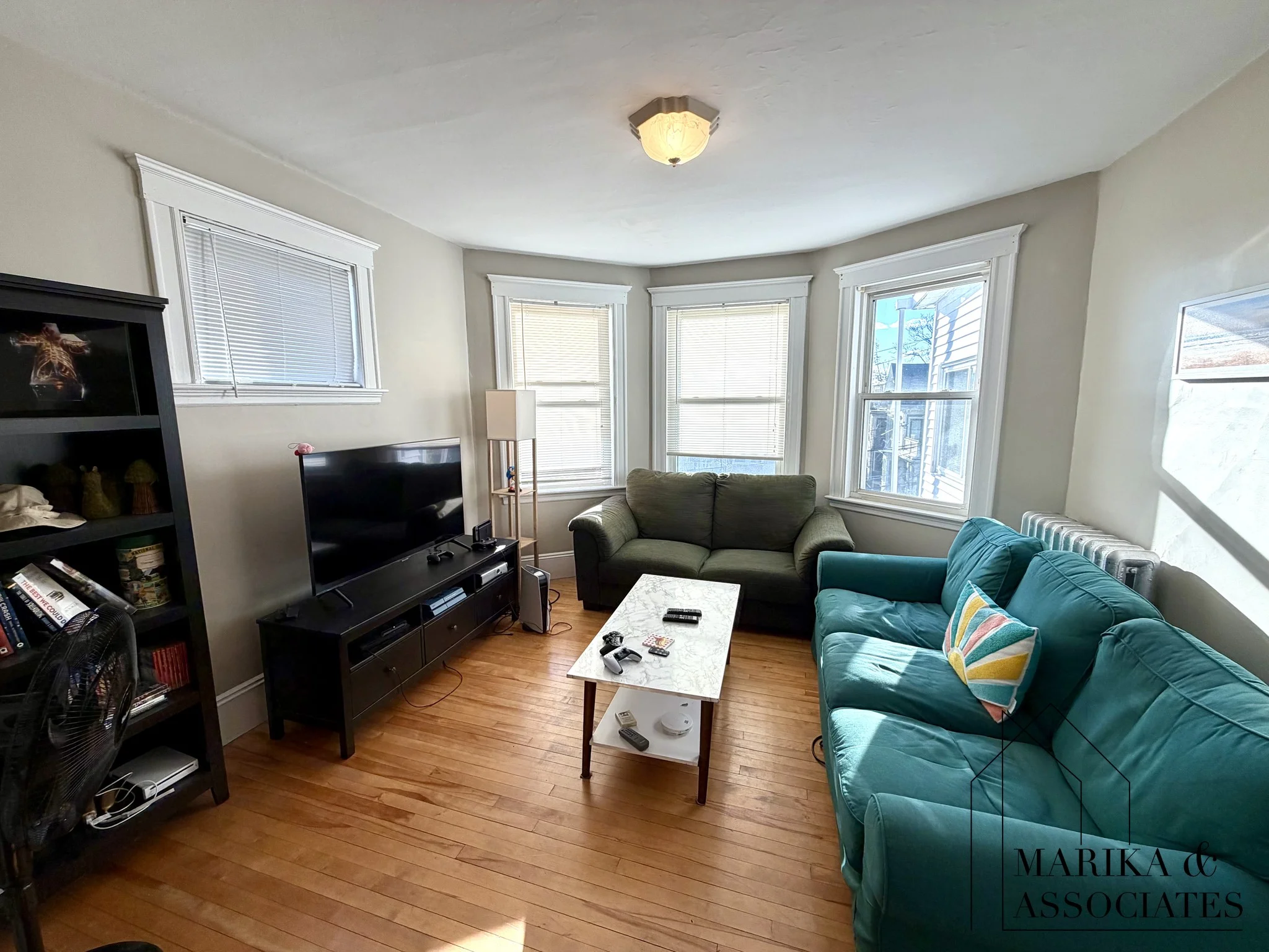 3 bed, 1 bath apartment for rent at 65 Craigie St Unit 3, Spring Hill