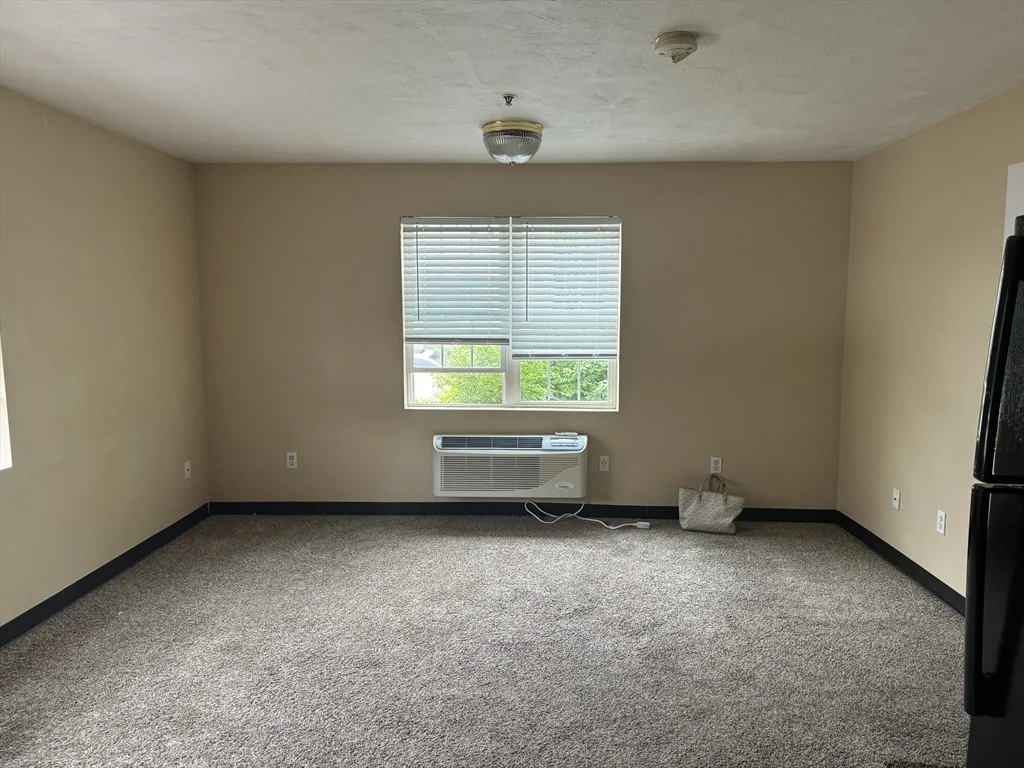1 bed, 1 bath apartment for rent at 65 Crocker Unit 1, Mansfield — photo 4 of 12