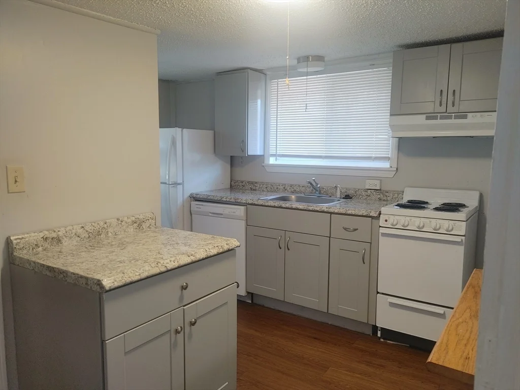 1 bed, 1 bath apartment for rent at 65 Curve Unit 3, Millis — photo 7 of 20