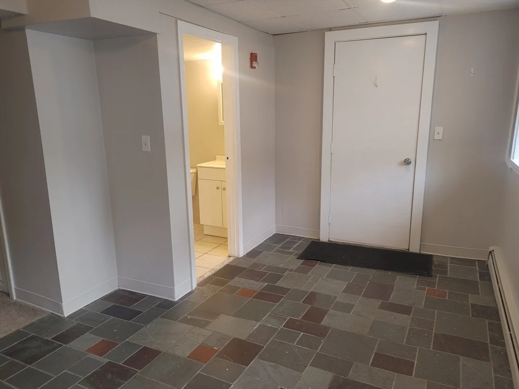 1 bed, 1 bath apartment for rent at 65 Curve Unit 7, Millis — photo 14 of 30