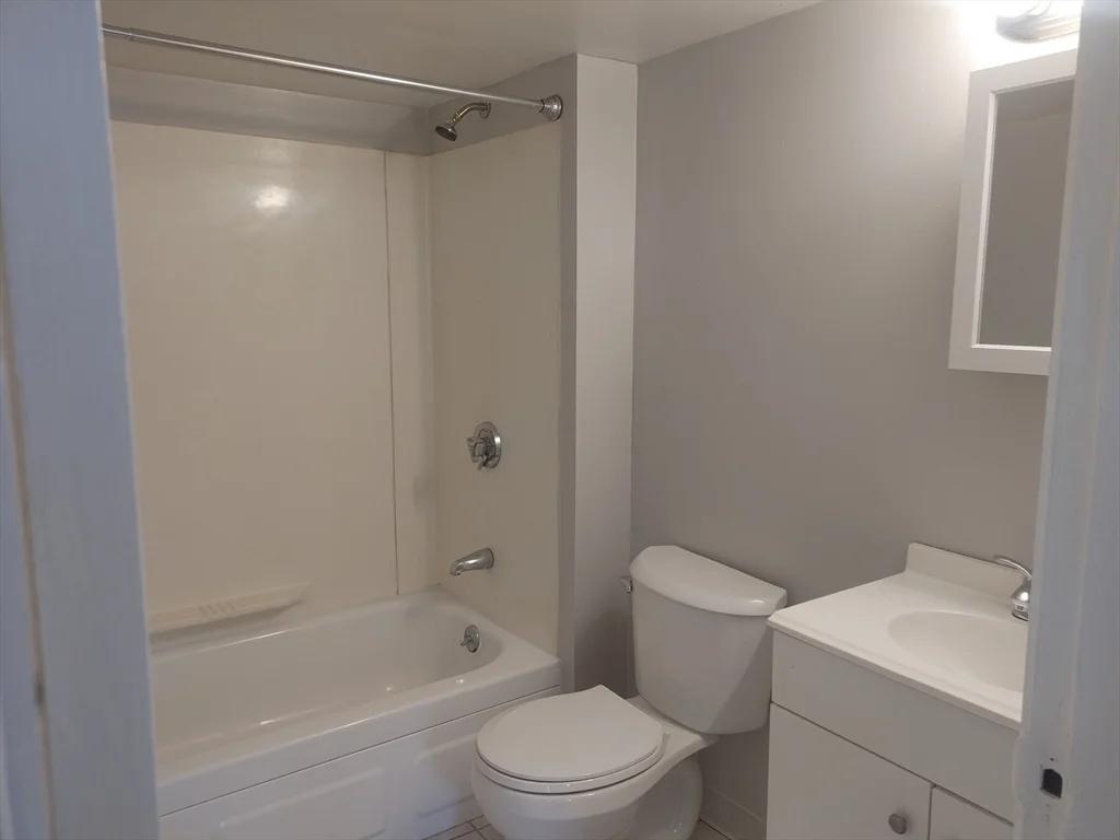 1 bed, 1 bath apartment for rent at 65 Curve Unit 7, Millis — photo 7 of 30
