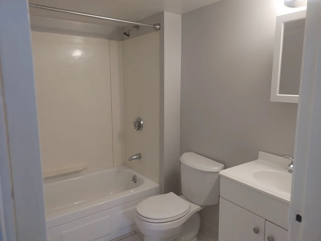 1 bed, 1 bath apartment for rent at 65 Curve Unit 7, Millis — photo 22 of 30
