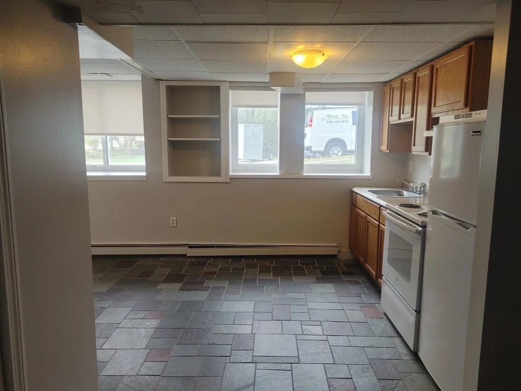 1 bed, 1 bath apartment for rent at 65 Curve Unit 7, Millis — photo 17 of 30