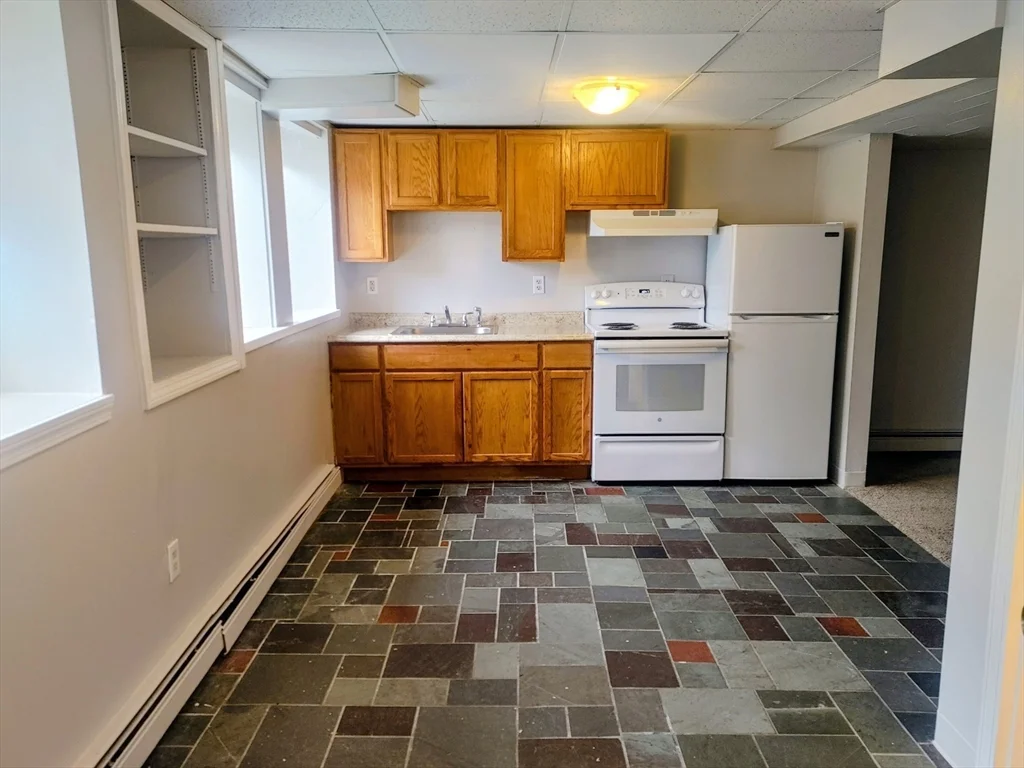 1 bed, 1 bath apartment for rent at 65 Curve Unit 7, Millis — photo 5 of 30