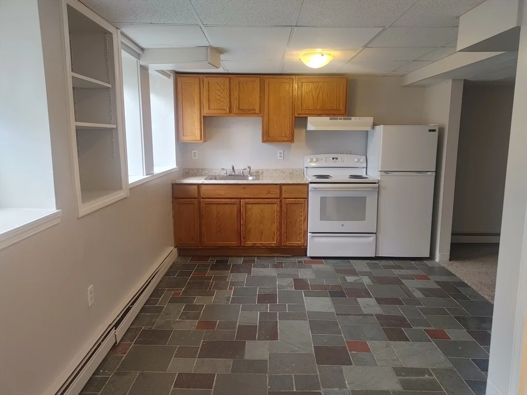 1 bed, 1 bath apartment for rent at 65 Curve Unit 7, Millis — photo 2 of 30