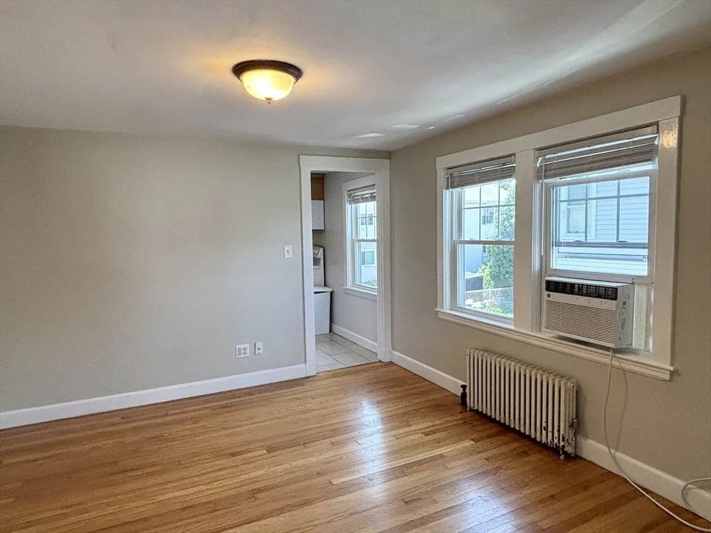 2 bed, 1 bath apartment for rent at 65 Davis Rd Unit 65, Belmont — photo 4 of 19