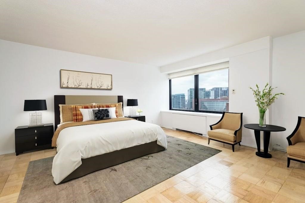 2 bed, 1 bath apartment for rent at 65 East India Row Unit 15G, Waterfront — photo 2 of 11