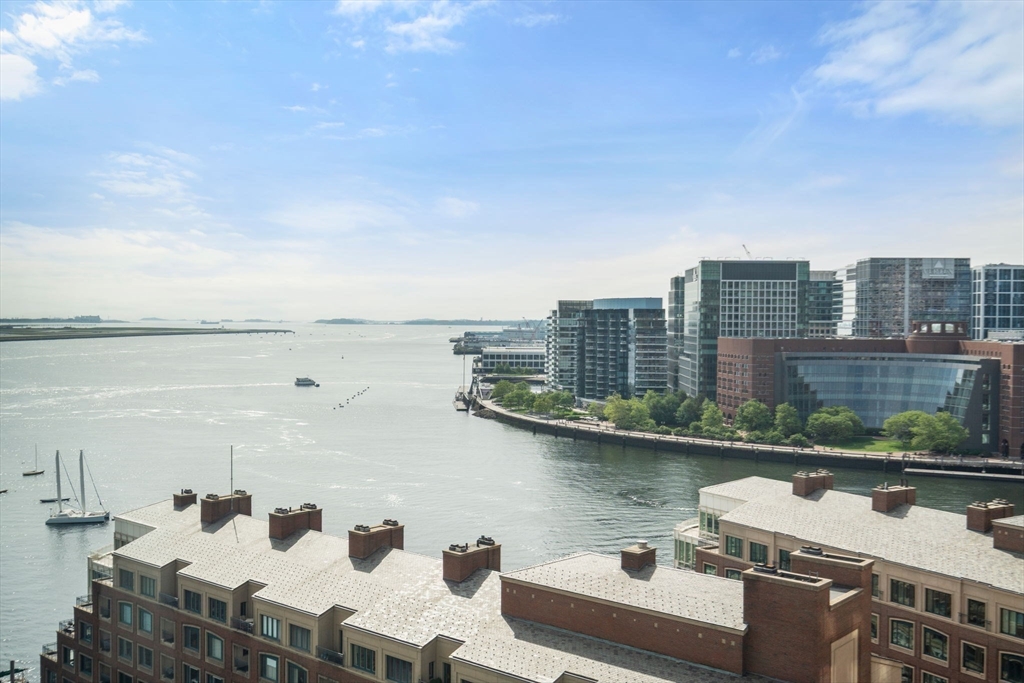 2 bed, 2 bath apartment for rent at 65 East India Row Unit 18G, Waterfront — photo 16 of 23