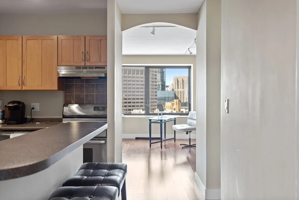 1 bed, 1 bath apartment for rent at 65 E India Row Unit 23H, Waterfront — photo 10 of 20