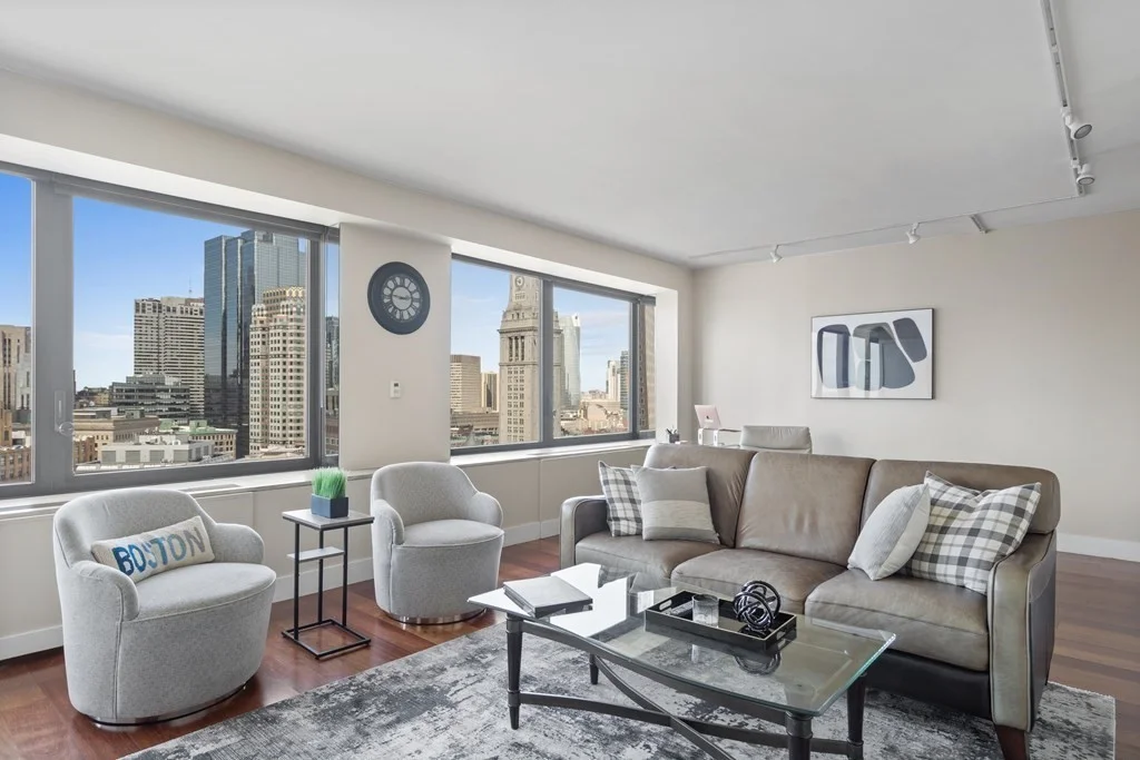 1 bed, 1 bath apartment for rent at 65 E India Row Unit 23H, Waterfront — photo 1 of 20